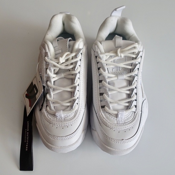 Urban Outfitters x FILA Disruptor II Sneaker - Picture 5 of 8